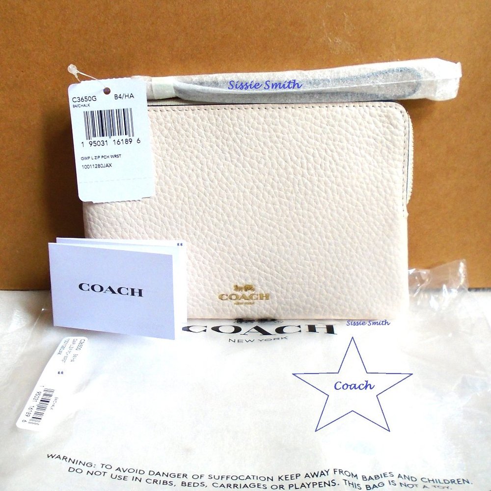 NWT Coach Chalk Leather Corner Zip Wristlet